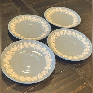 Wedgwood Cream on Lavender Dessert Plate or Saucer Set of 4